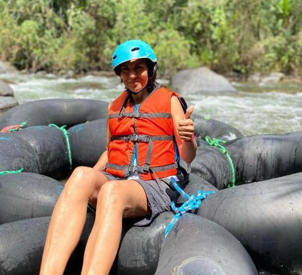 פנסיון Hostal Henrry S