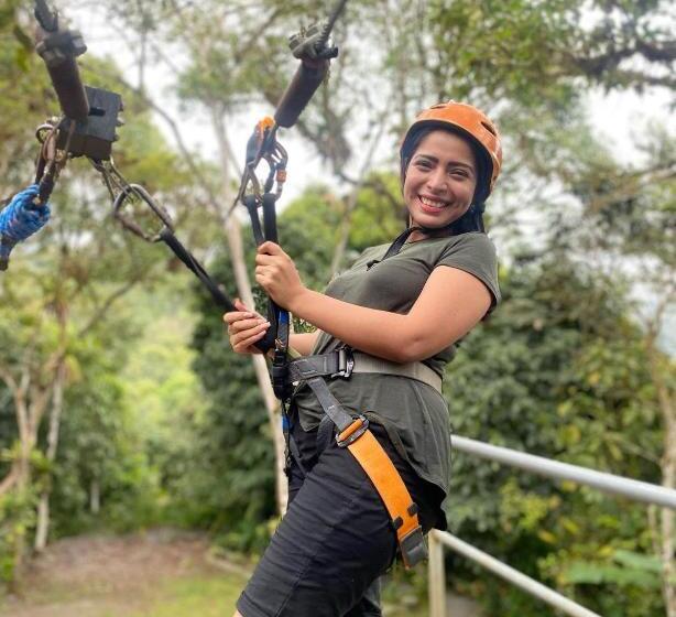 פנסיון Hostal Henrry S