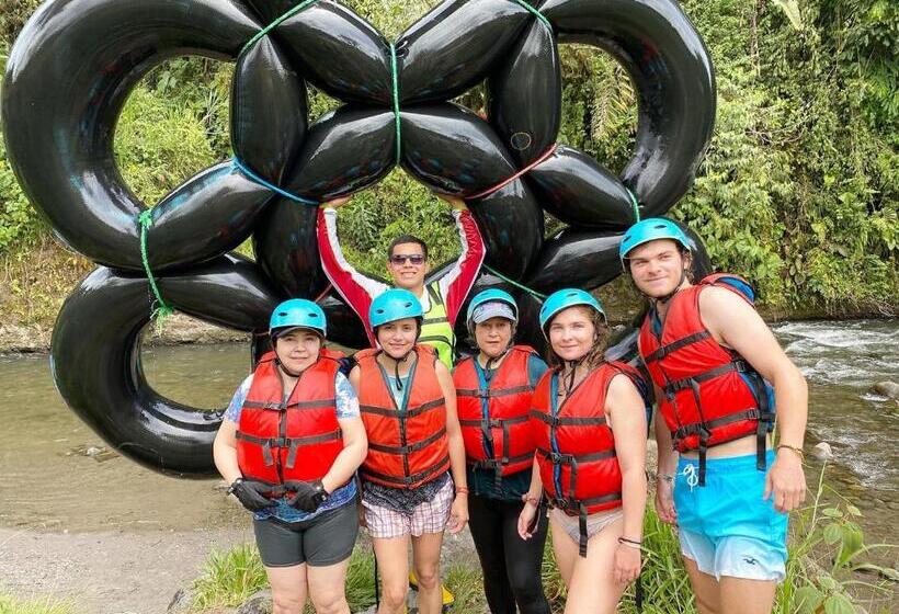 פנסיון Hostal Henrry S