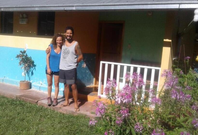 פנסיון Hostal Henrry S