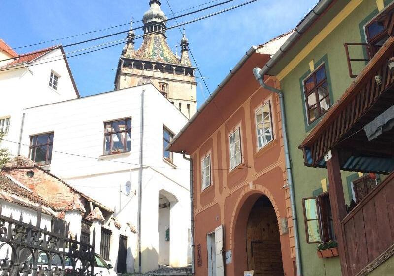 پانسیون Taschler Haus