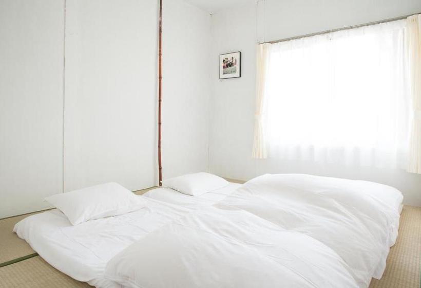 بنسيون Guesthouse Madoka