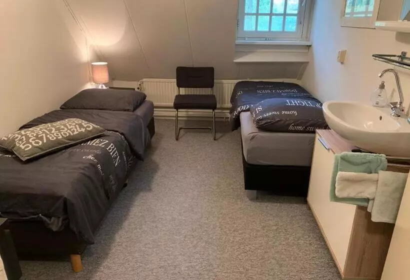 هتل De Distelhoeve