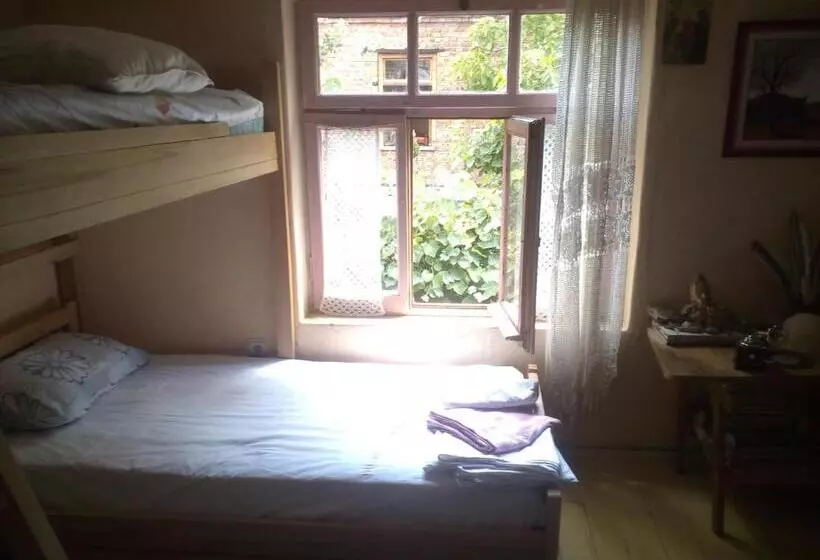 ペンション At Home Hostel