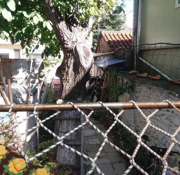 ペンション At Home Hostel