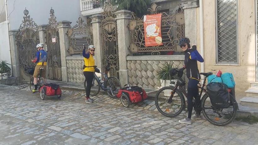 ペンション At Home Hostel