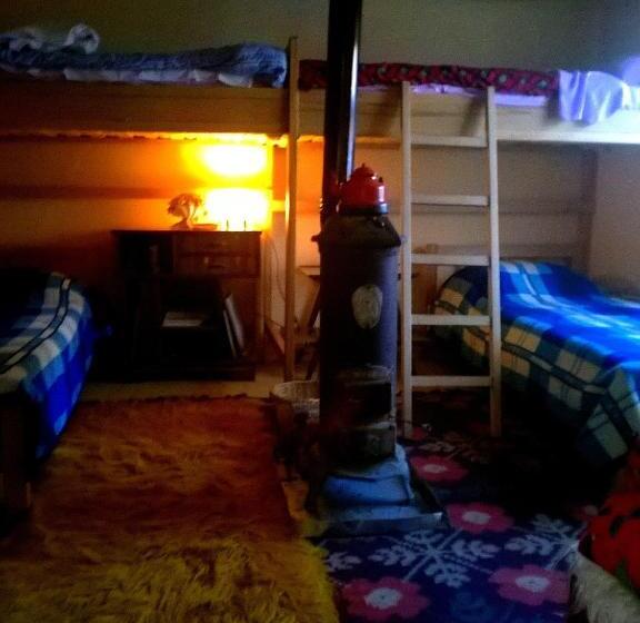 ペンション At Home Hostel