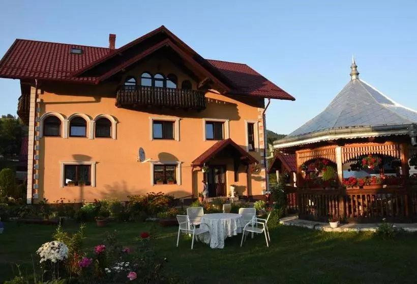 Pensiunea Casa Cristina