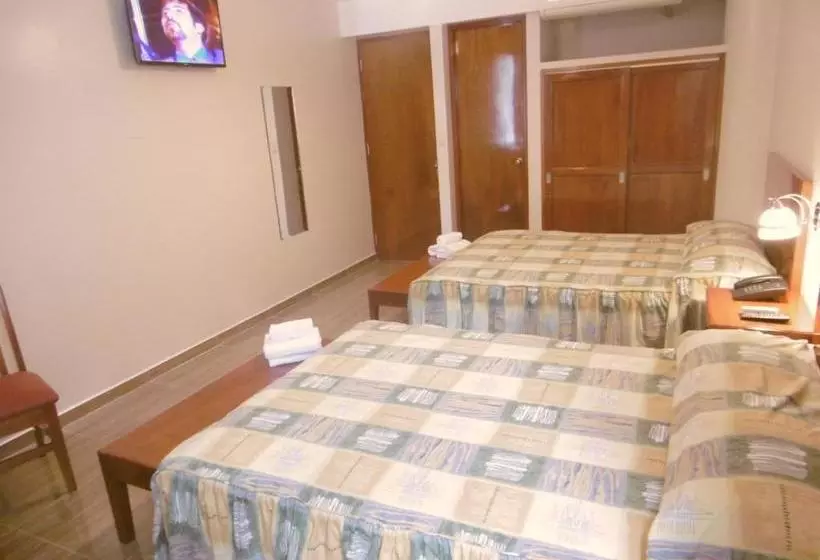 Retkeilymaja Amazonia Siu Hostal