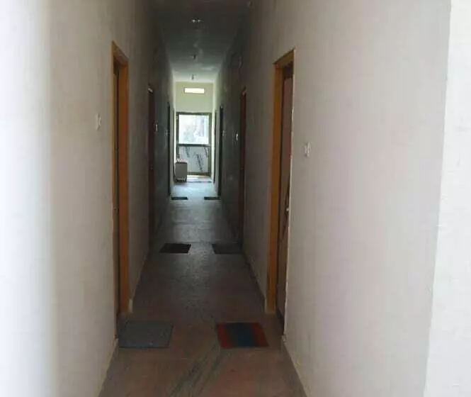 Retkeilymaja Middle Way Home Stay