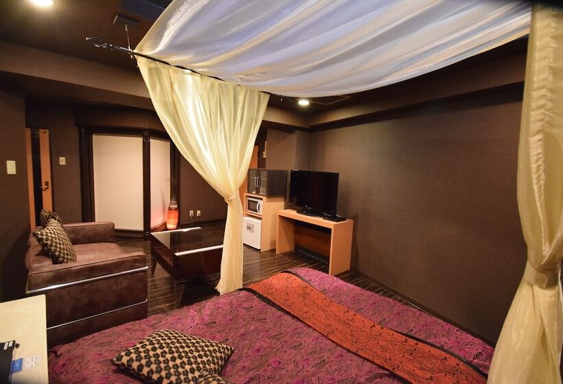 호텔 Nuda By H Seven