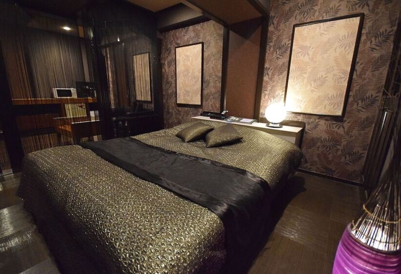 호텔 Nuda By H Seven