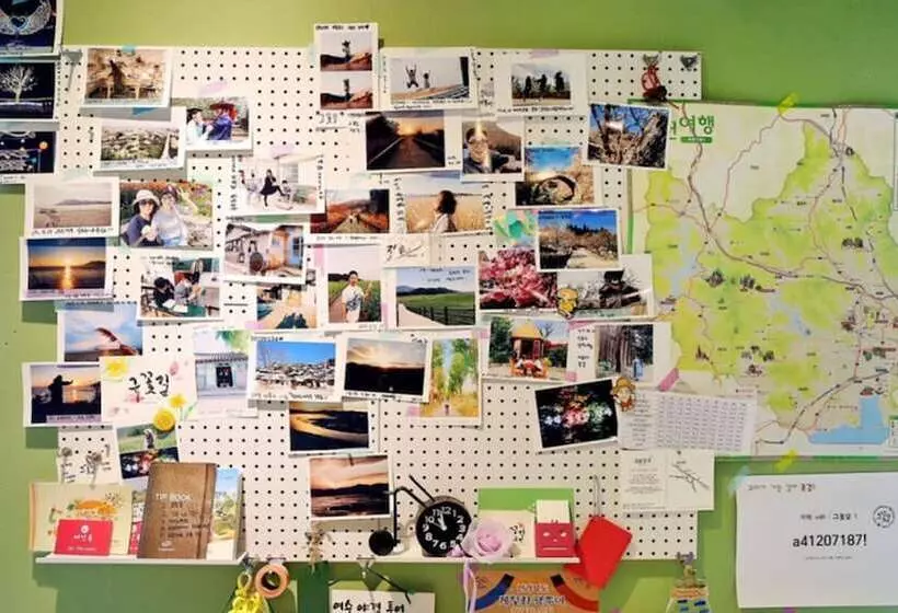 ペンション The Flower Road Guesthouse Hostel