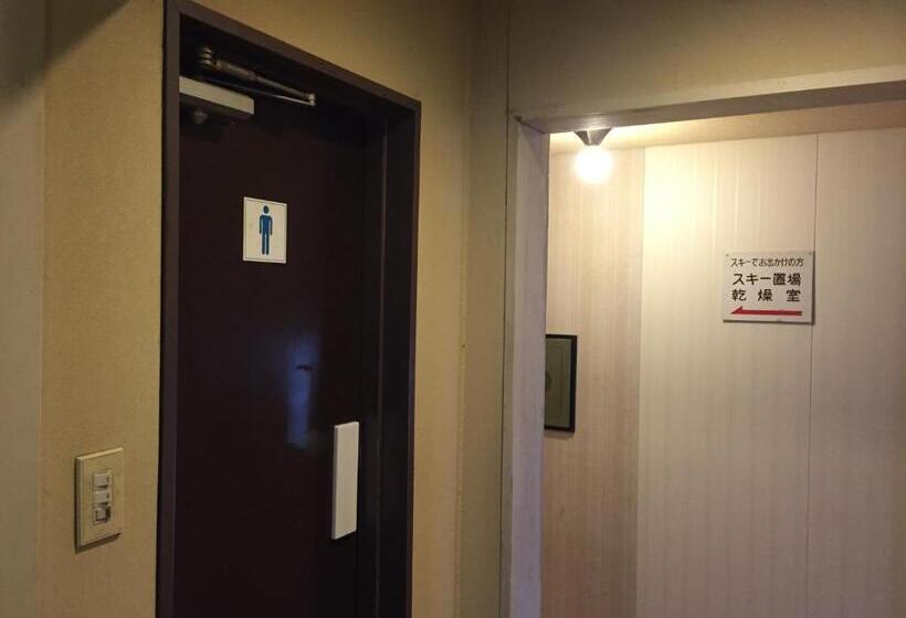 פנסיון Uchihan