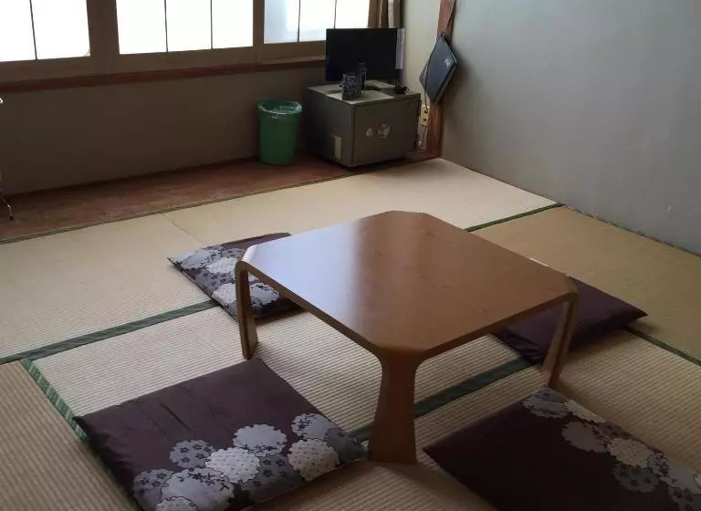 پانسیون Uchihan