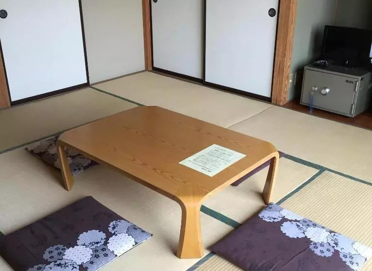 پانسیون Uchihan