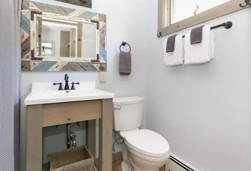 Retkeilymaja Warren Lodge