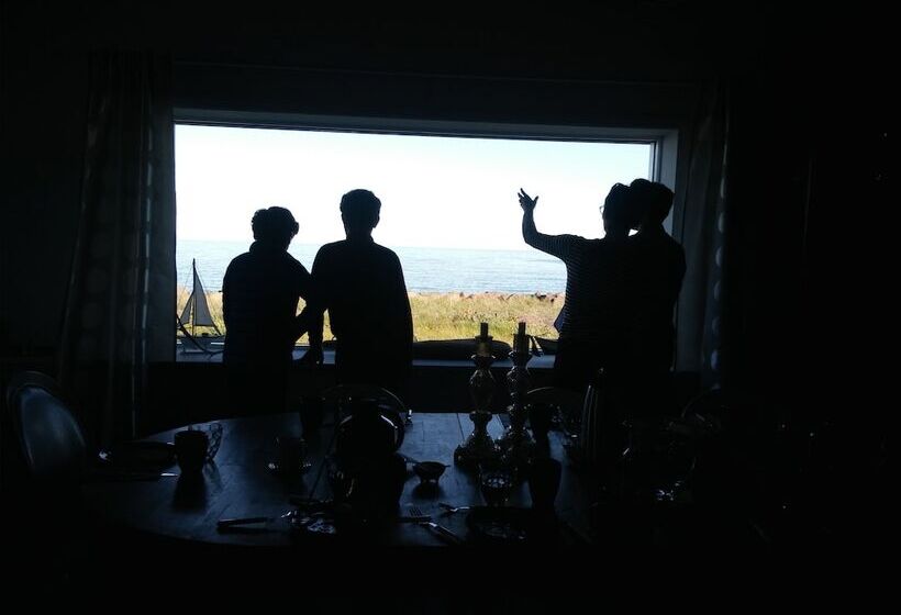 پانسیون Brimslóð Atelier Guesthouse