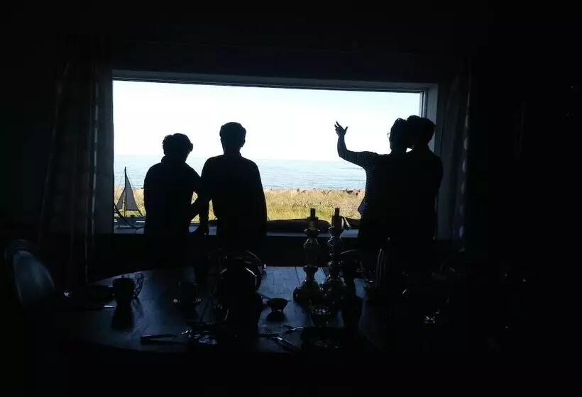 پانسیون Brimslóð Atelier Guesthouse