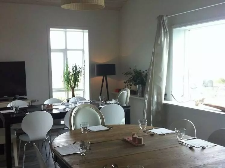 پانسیون Brimslóð Atelier Guesthouse