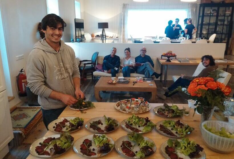 پانسیون Brimslóð Atelier Guesthouse