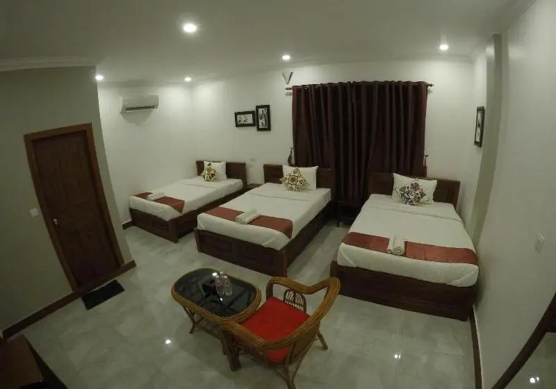 پانسیون Happy​​ Family Guesthouse