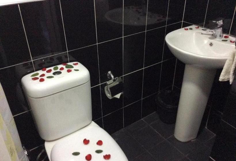 مبيت وإفطار Tealeaf