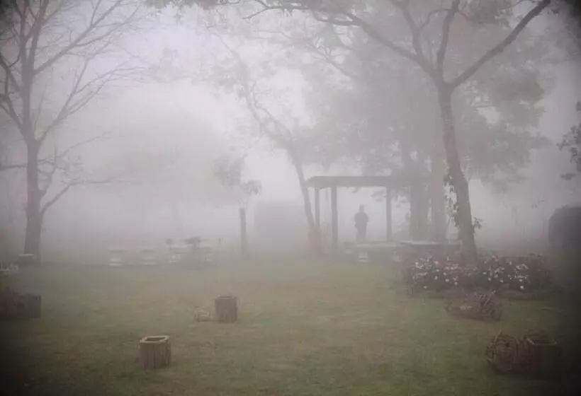 Majatalo Bosque Da Neblina