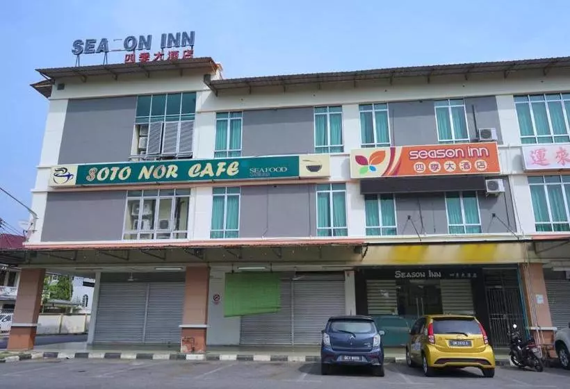 Retkeilymaja Season Inn Bintulu