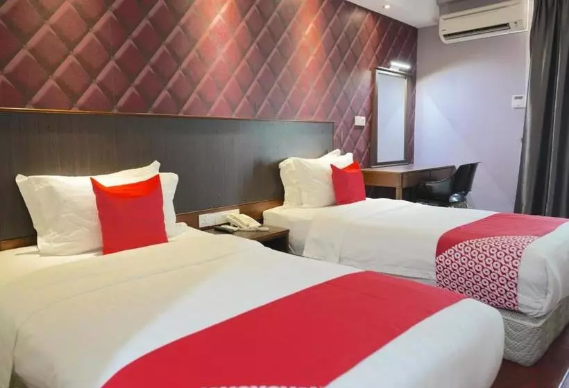 Retkeilymaja Season Inn Bintulu