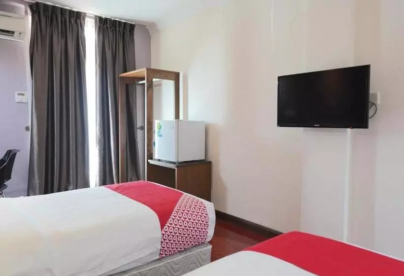 Retkeilymaja Season Inn Bintulu