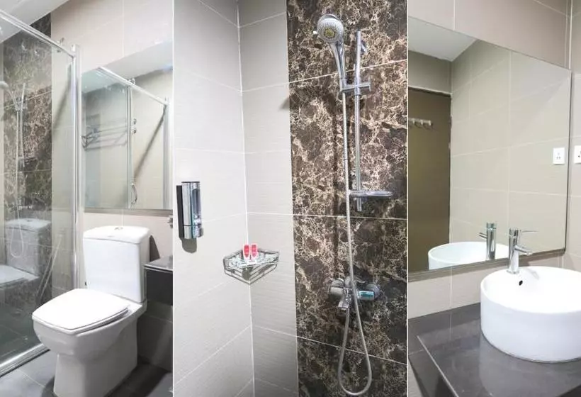 Retkeilymaja Season Inn Bintulu