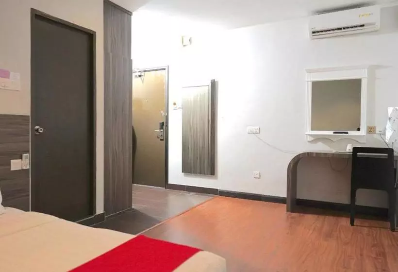 Retkeilymaja Season Inn Bintulu