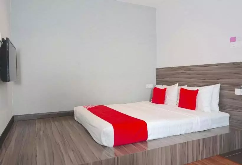 Retkeilymaja Season Inn Bintulu