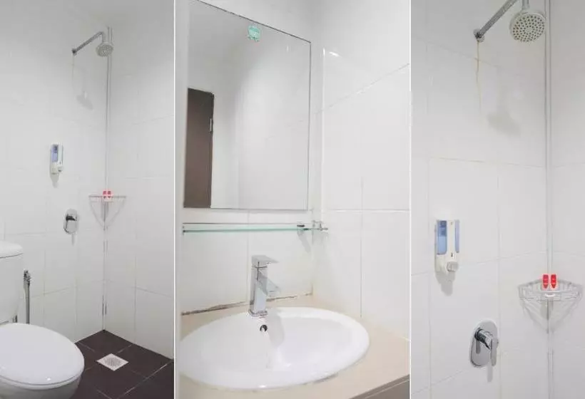 Retkeilymaja Season Inn Bintulu