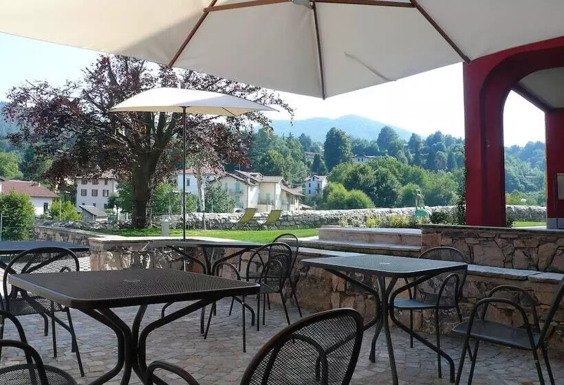 Hotelli Corte Di Pellio