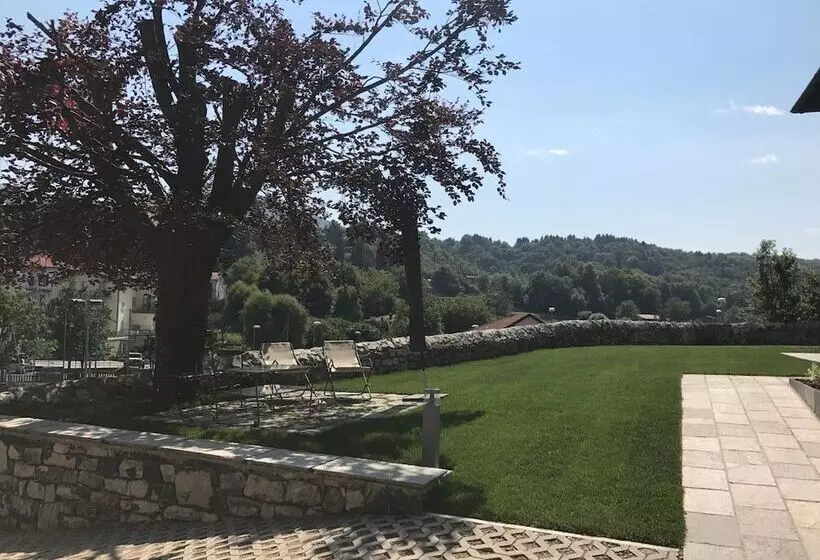 Hotelli Corte Di Pellio