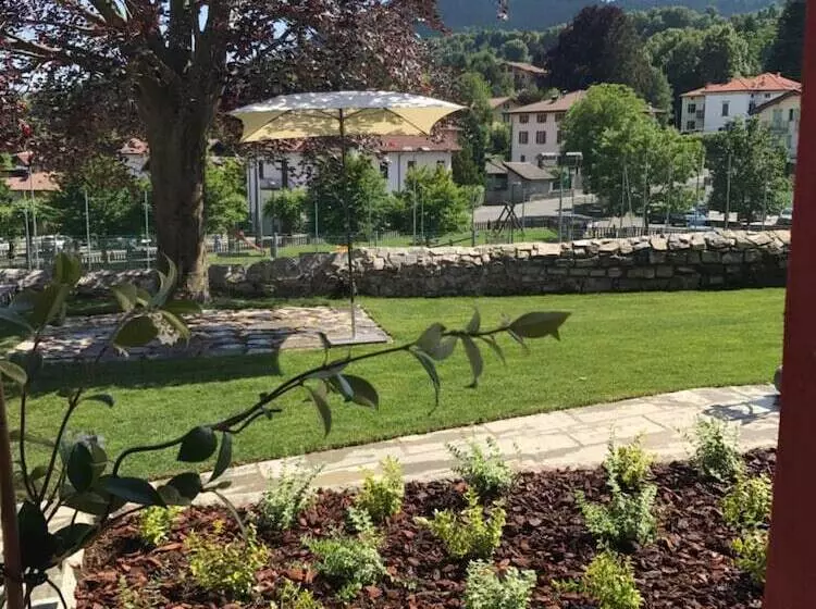 Hotelli Corte Di Pellio