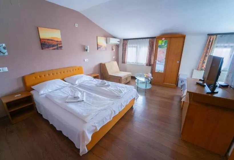 پانسیون Guest House Babilon
