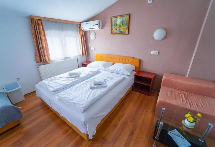 پانسیون Guest House Babilon