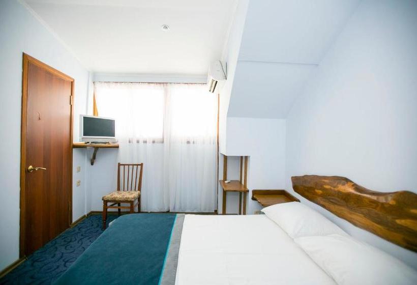 پانسیون Guest House Lavr