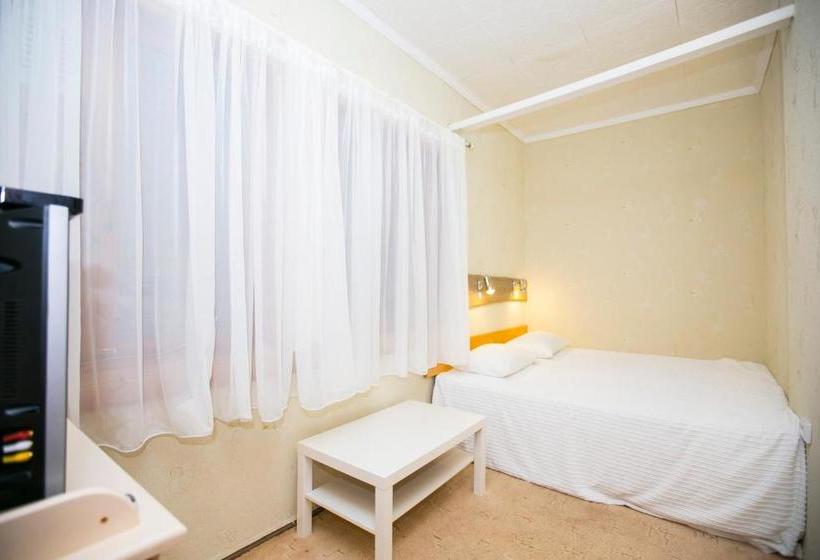 پانسیون Guest House Lavr