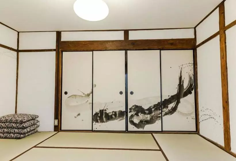 ペンション Guest House Oku