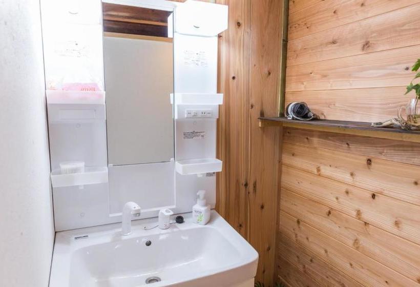 פנסיון Guest House Oku