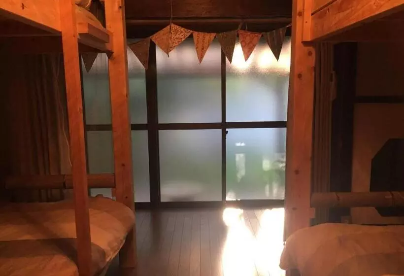 ペンション Guest House Oku