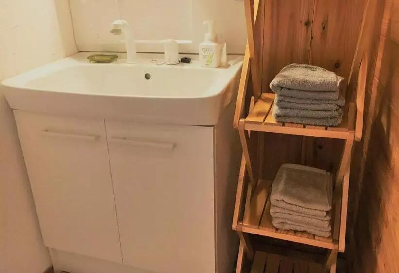 ペンション Guest House Oku