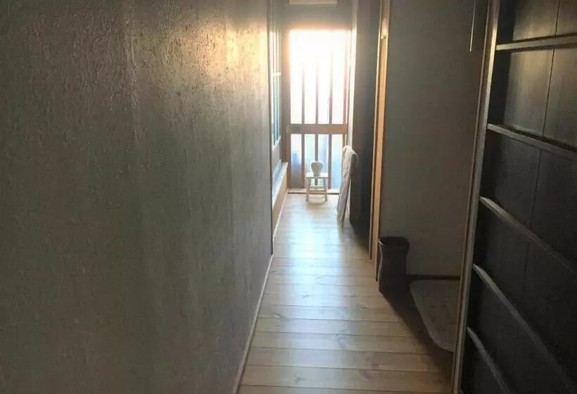 ペンション Guest House Oku