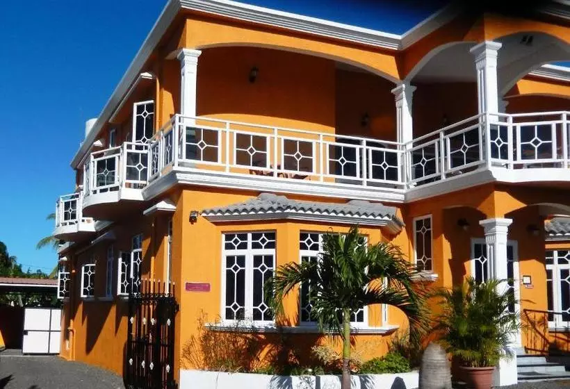 پانسیون La Mirage Residence Guest House