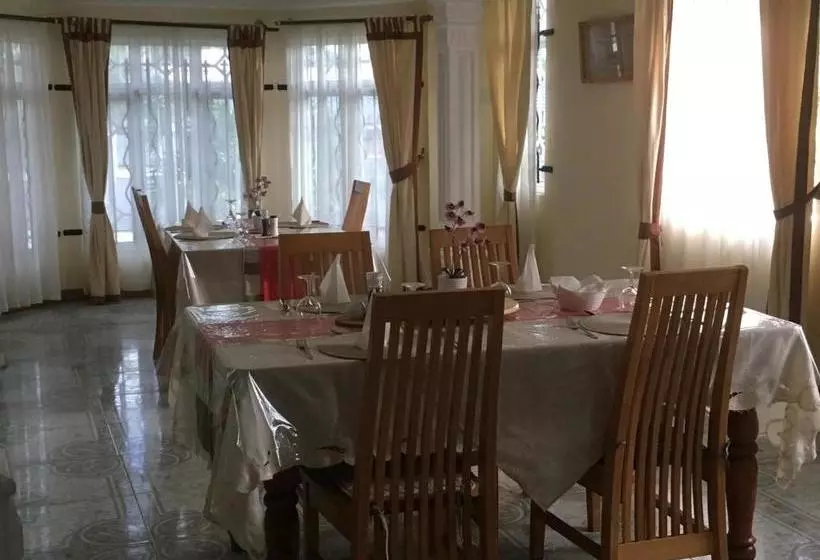 پانسیون La Mirage Residence Guest House