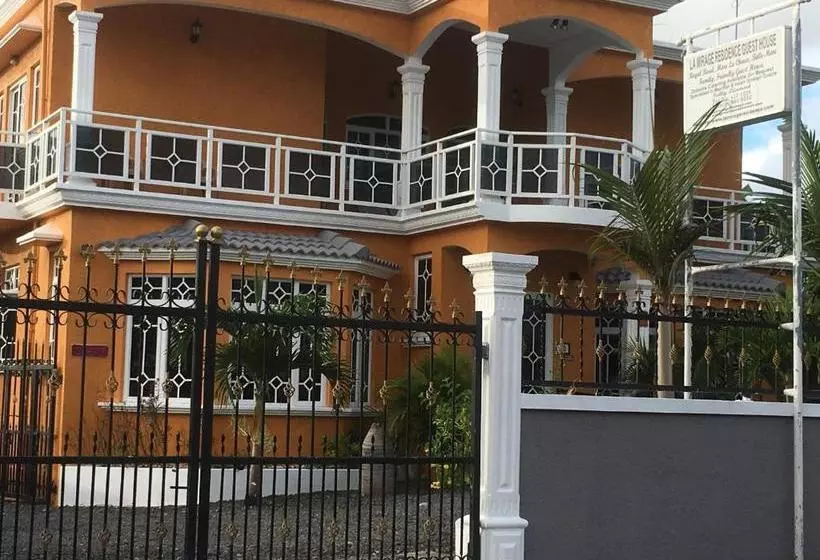پانسیون La Mirage Residence Guest House